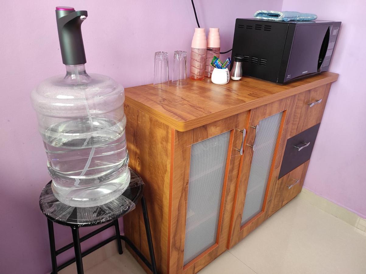 1bhk Ac Service 301