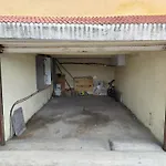 1Bhk Ac Service Apartment 301