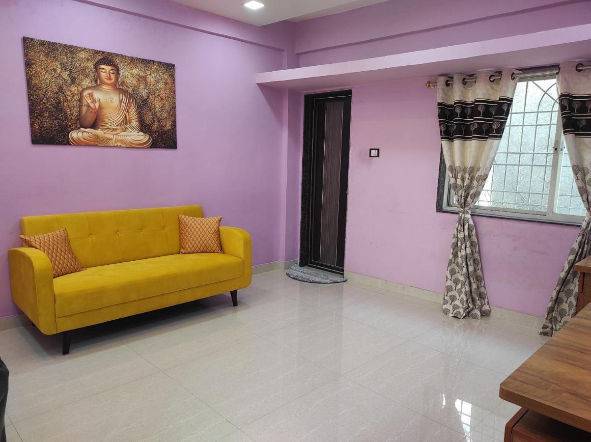 Apartment 1bhk Ac Service 301 Pune
