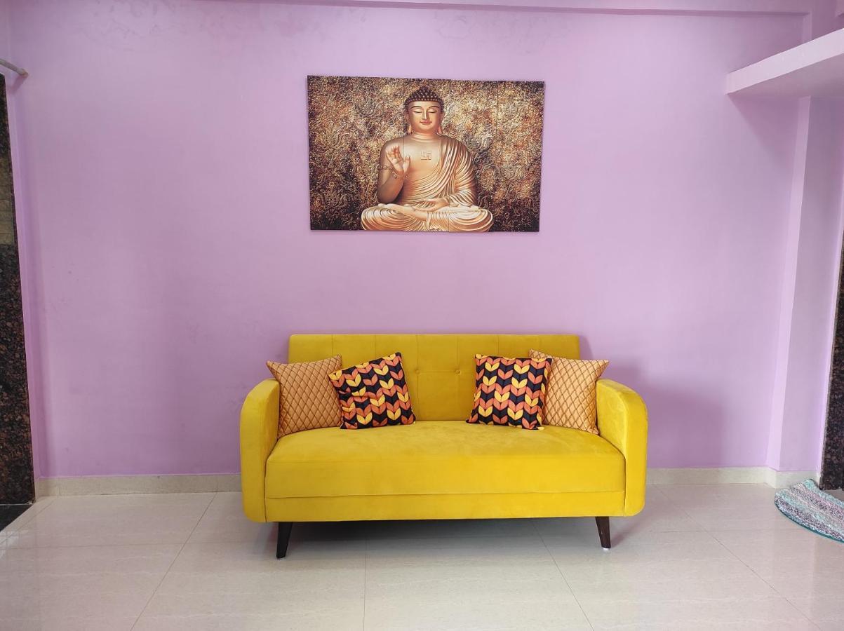 Apartment 1bhk Ac Service 301 *