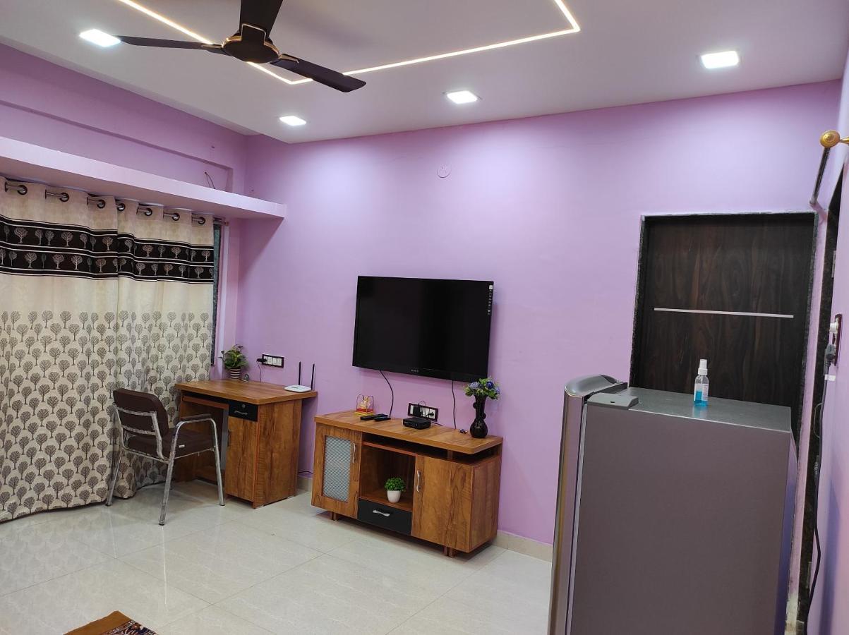 Apartment 1bhk Ac Service 301
