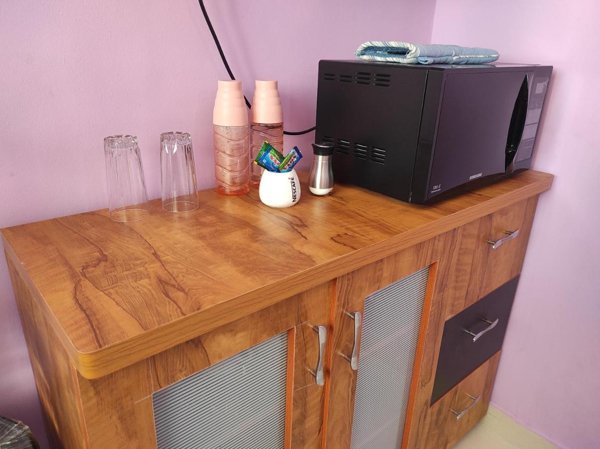 Apartment 1bhk Ac Service 301 Pune