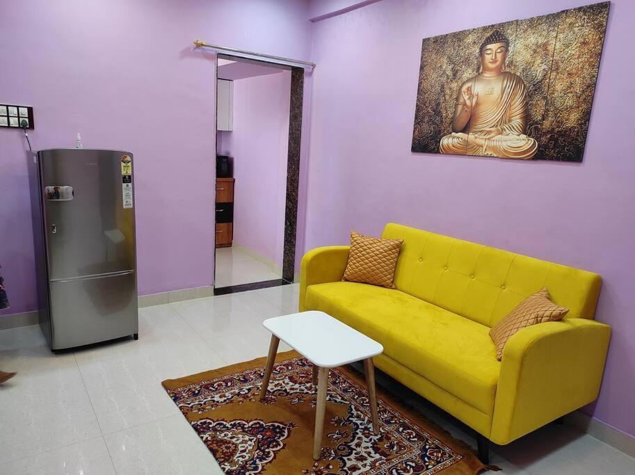 Apartment 1bhk Ac Service 301
